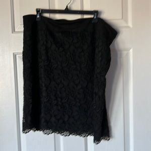 Werever collection by J Jill black lace stretch skirt
